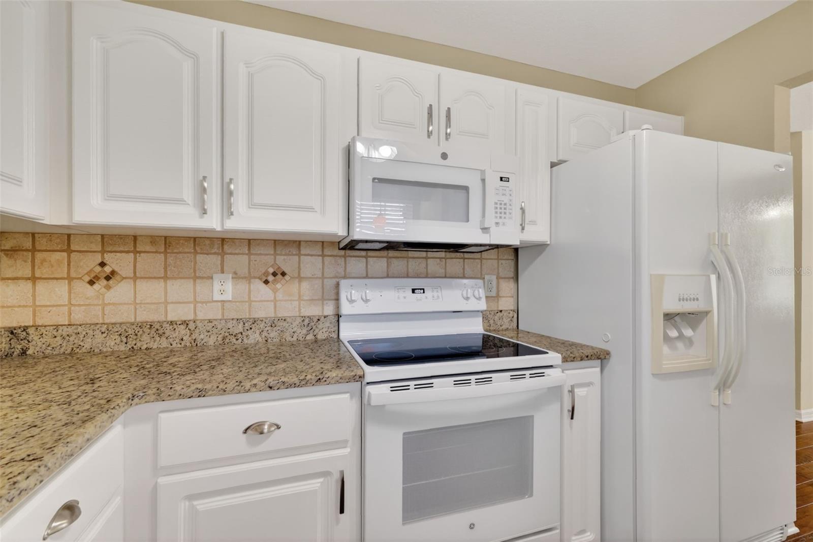 2721 BAY LAGOON WAY, TAVARES, FL, 32778