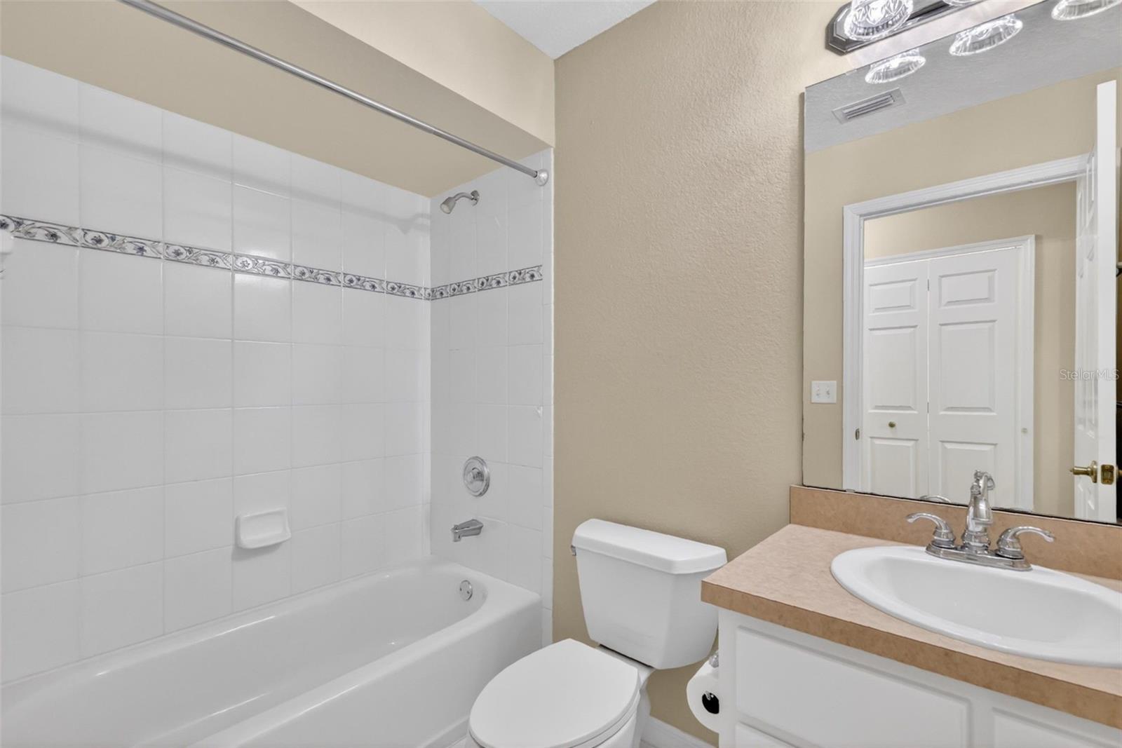 2721 BAY LAGOON WAY, TAVARES, FL, 32778