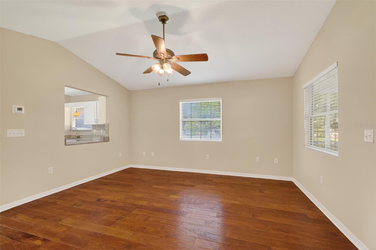 2721 BAY LAGOON WAY, TAVARES, FL, 32778