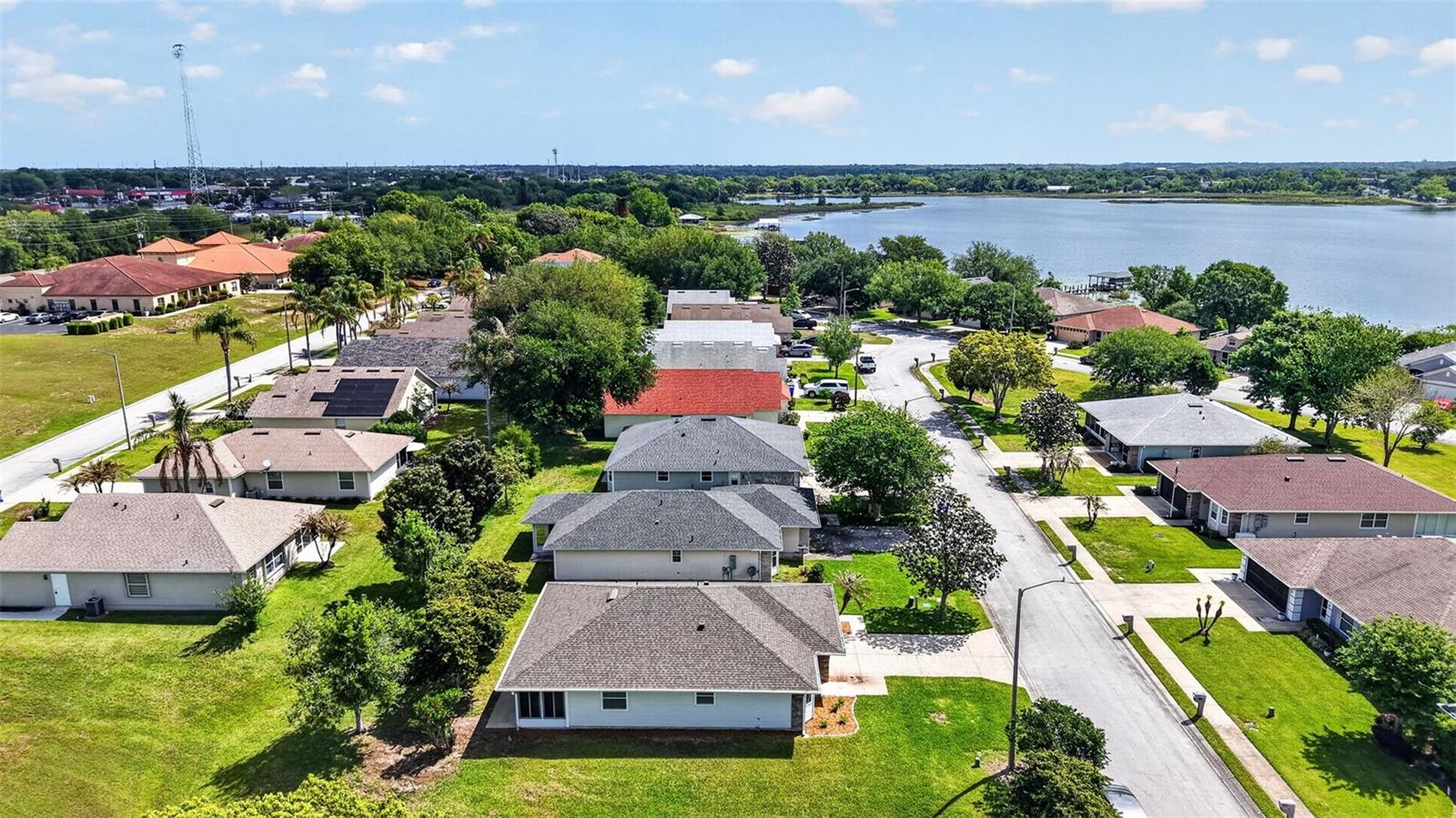 2721 BAY LAGOON WAY, TAVARES, FL, 32778