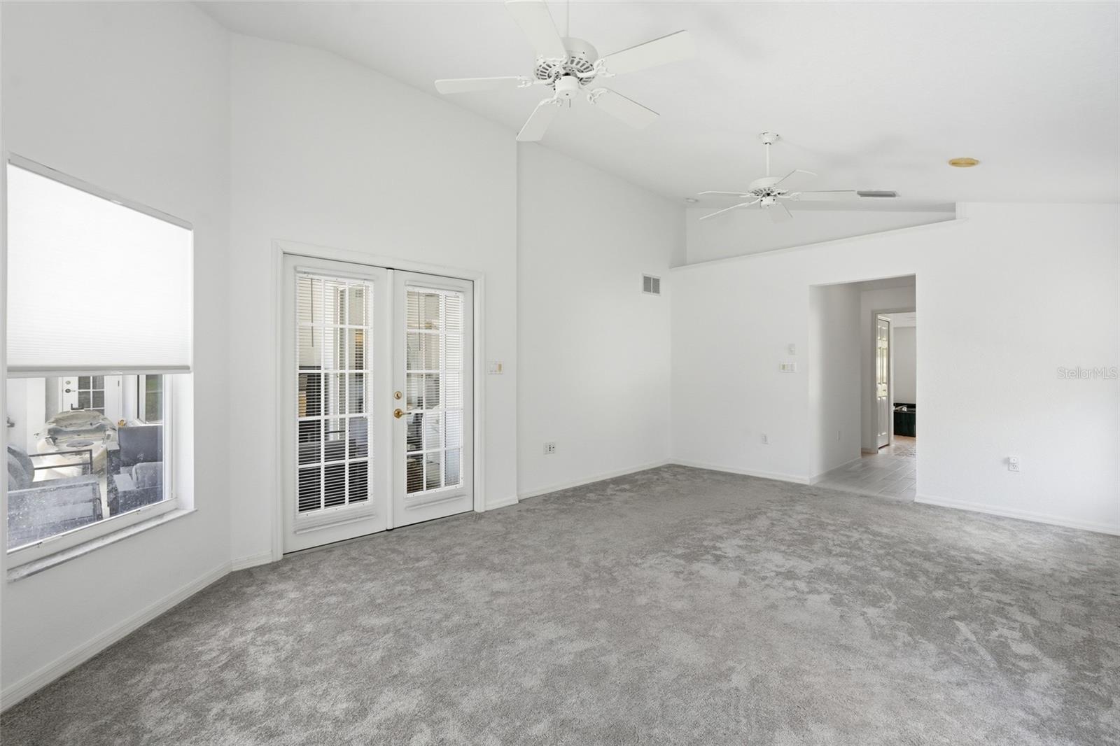 885 ROTONDA CIR, ROTONDA WEST, FL, 33947