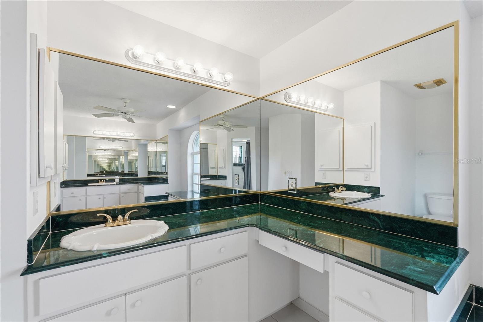 885 ROTONDA CIR, ROTONDA WEST, FL, 33947