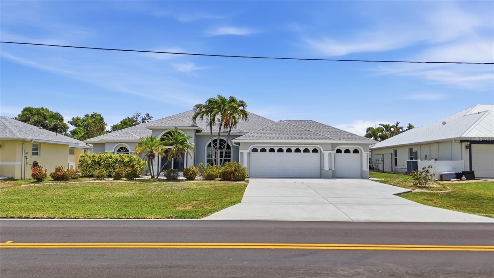 885 ROTONDA CIR, ROTONDA WEST, FL, 33947