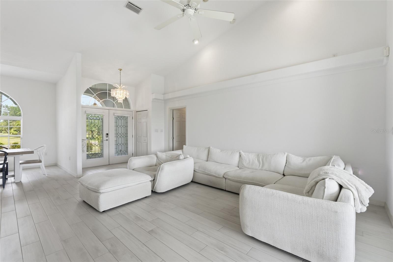 885 ROTONDA CIR, ROTONDA WEST, FL, 33947