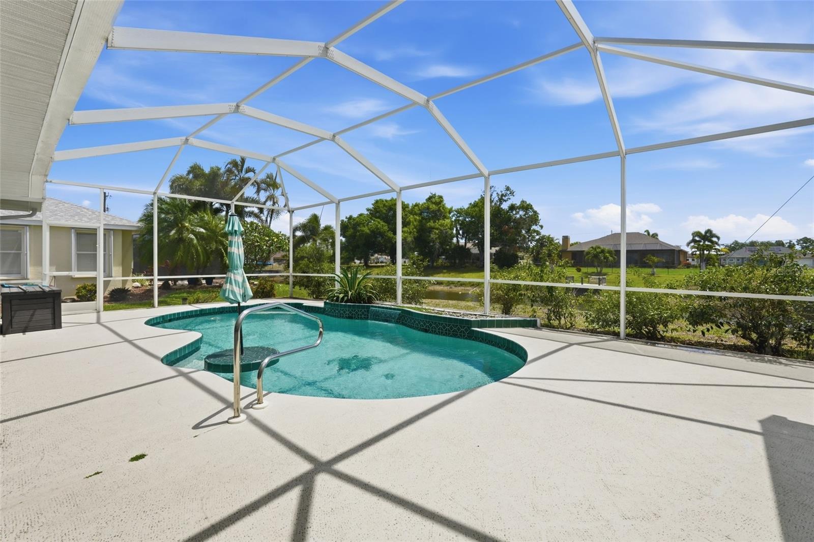 885 ROTONDA CIR, ROTONDA WEST, FL, 33947