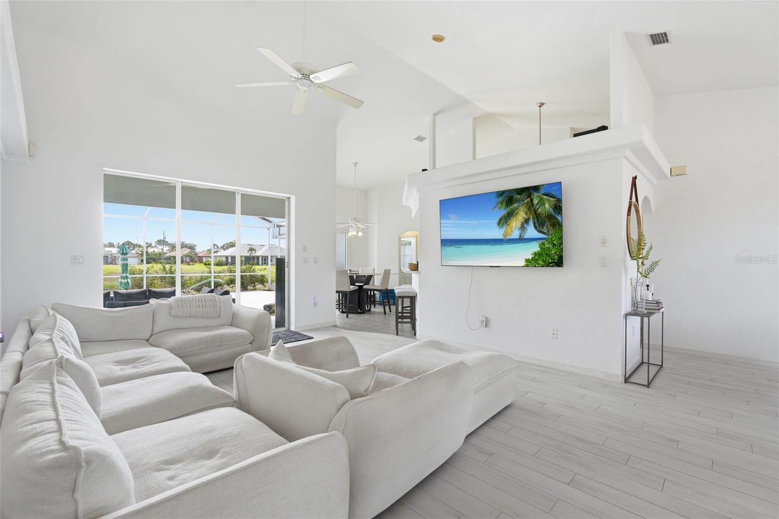 885 ROTONDA CIR, ROTONDA WEST, FL, 33947