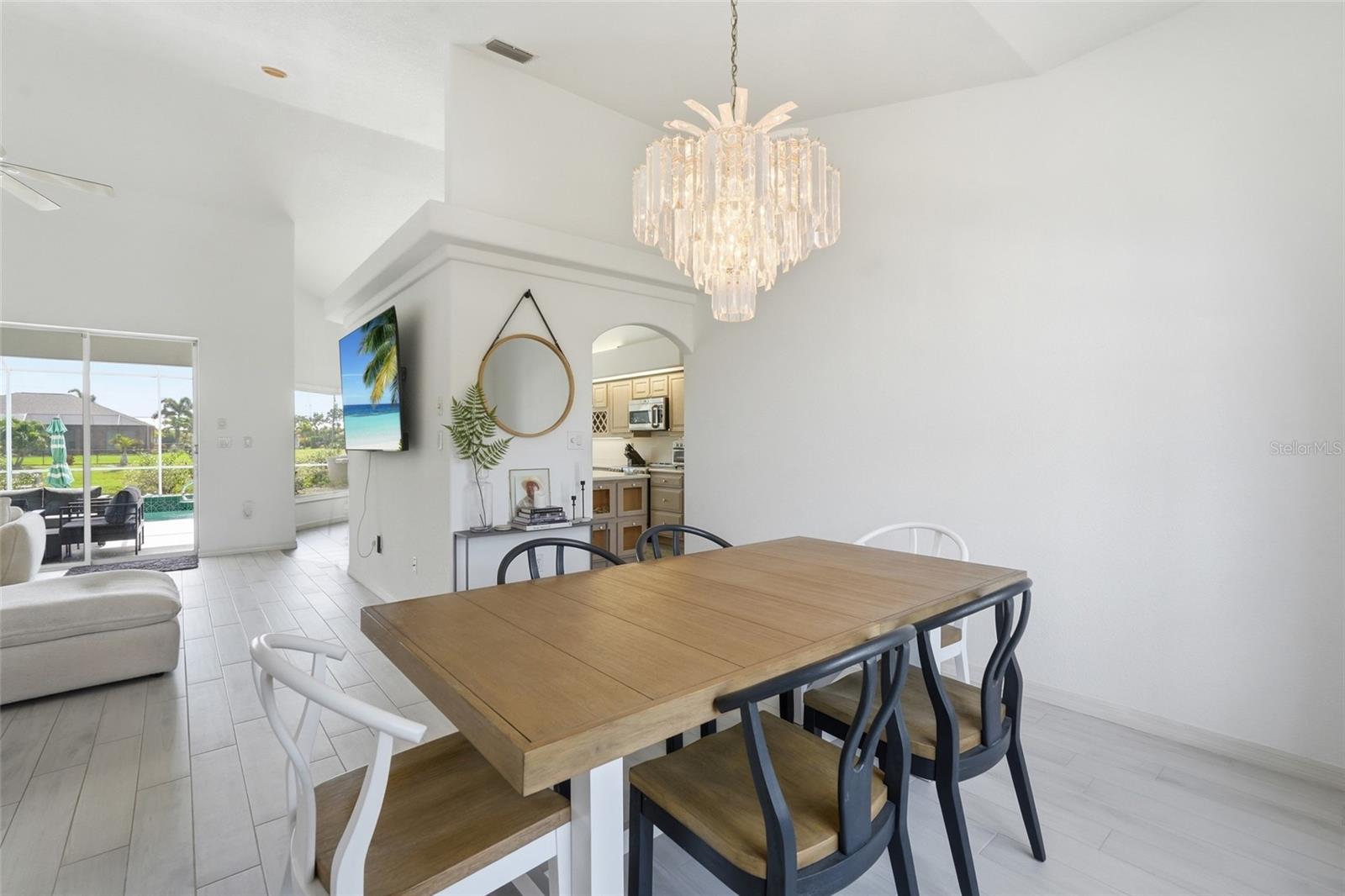 885 ROTONDA CIR, ROTONDA WEST, FL, 33947