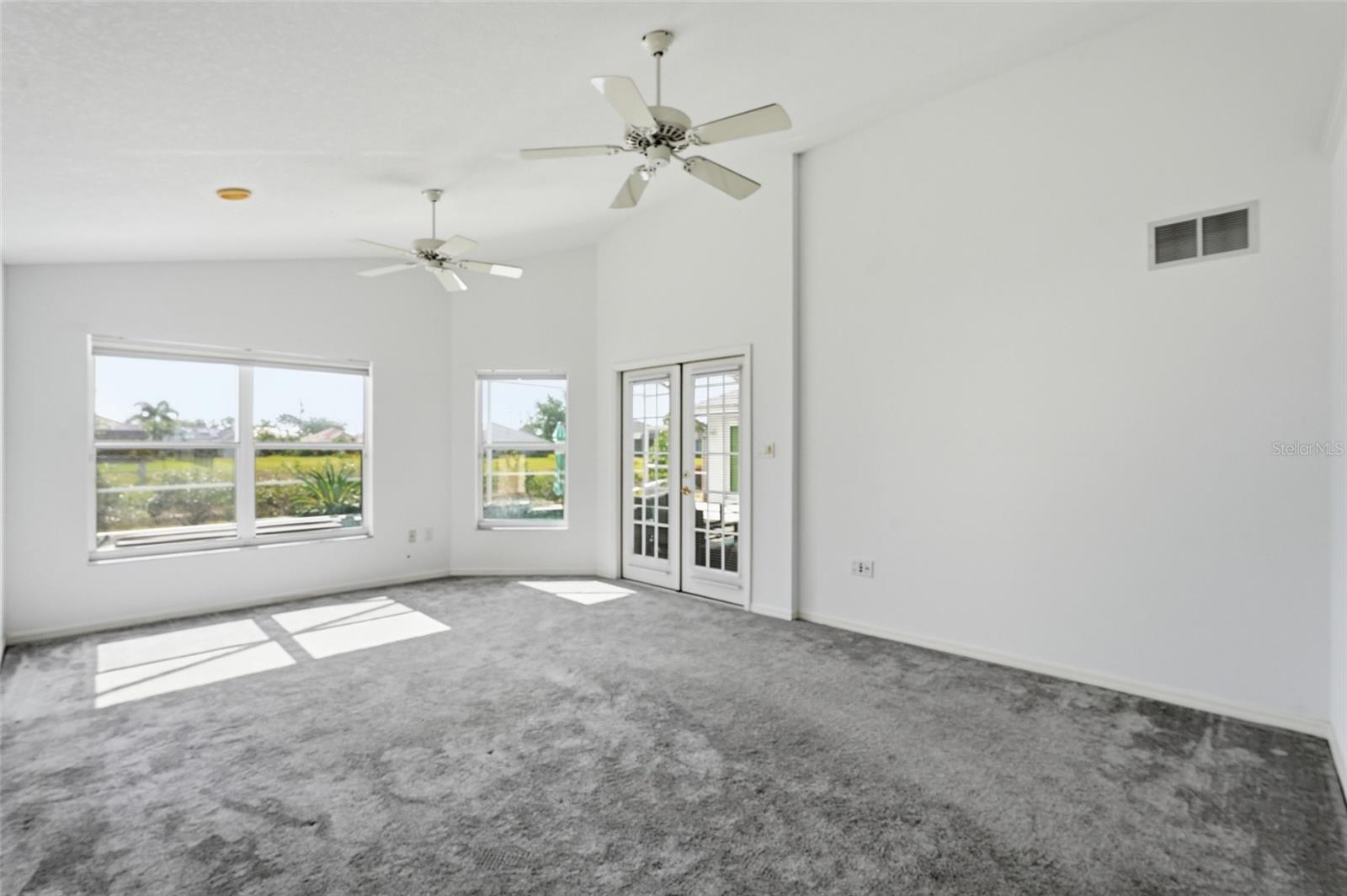 885 ROTONDA CIR, ROTONDA WEST, FL, 33947