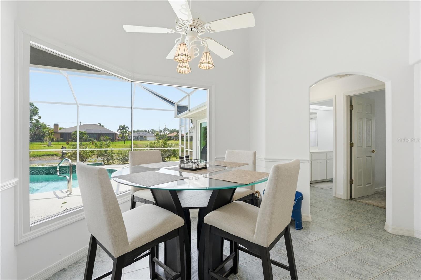 885 ROTONDA CIR, ROTONDA WEST, FL, 33947