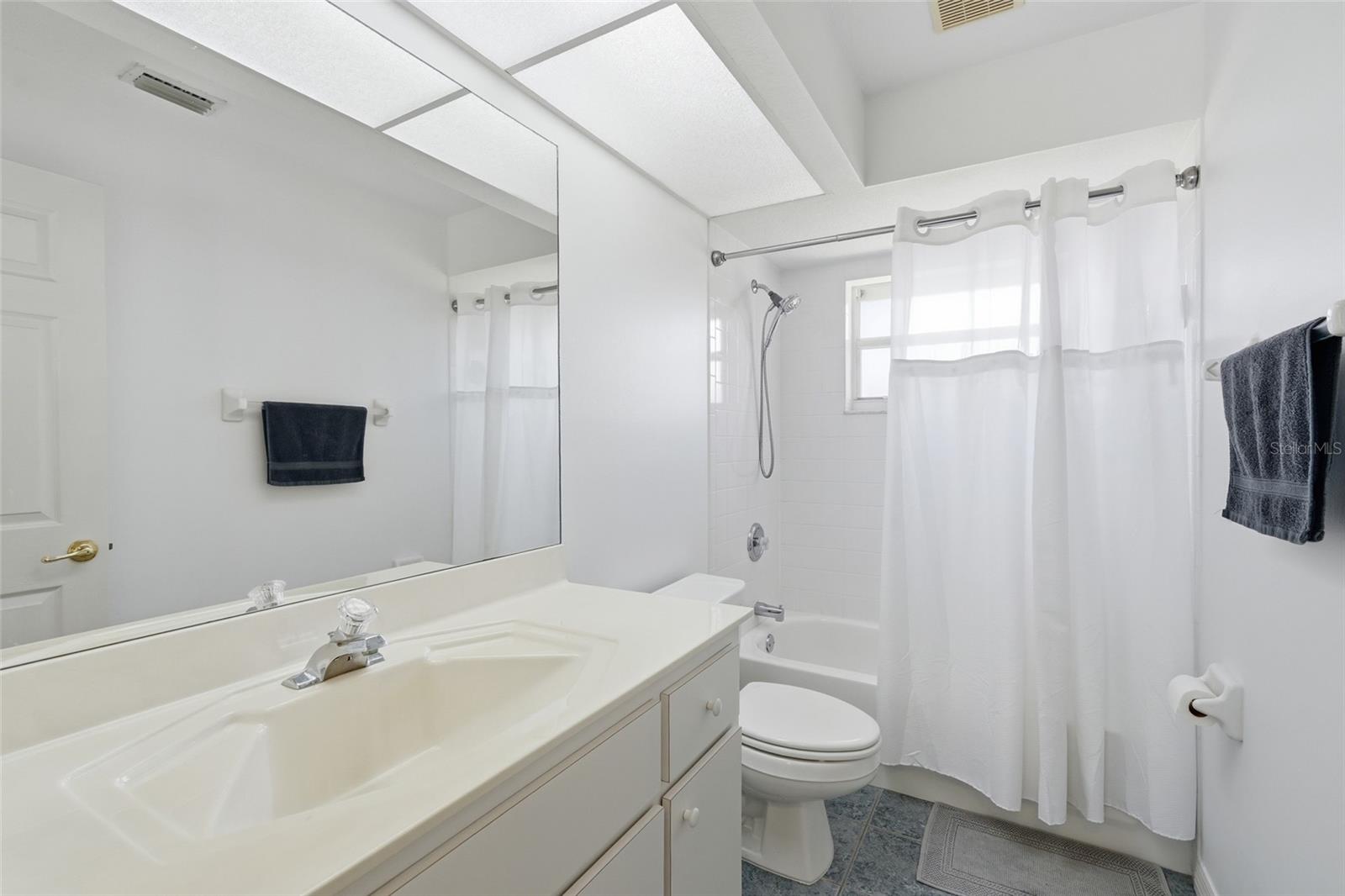 885 ROTONDA CIR, ROTONDA WEST, FL, 33947