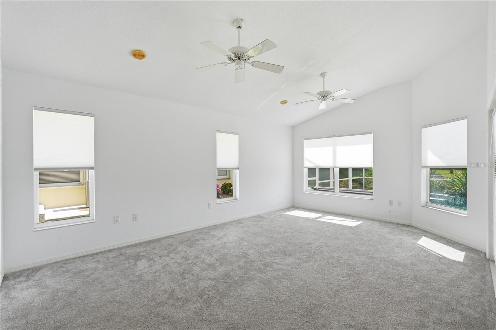 885 ROTONDA CIR, ROTONDA WEST, FL, 33947