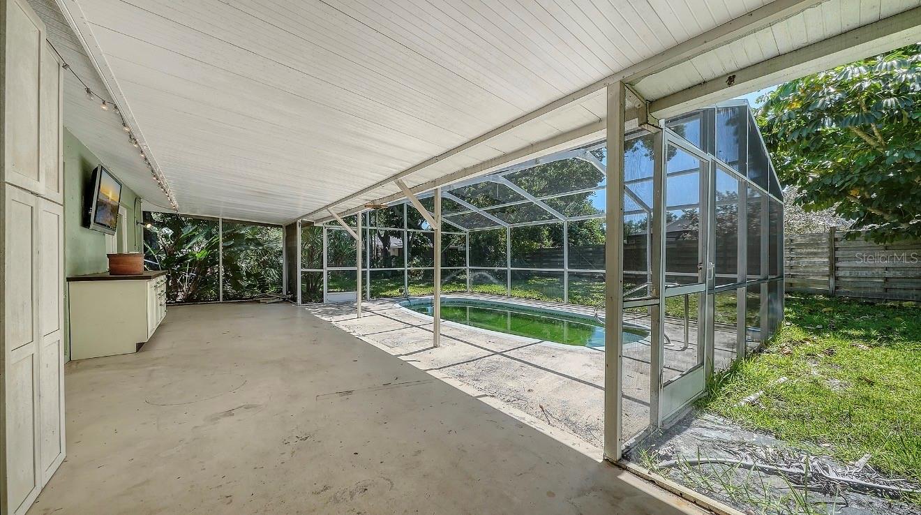 6703 POINTE WEST BLVD, BRADENTON, FL, 34209