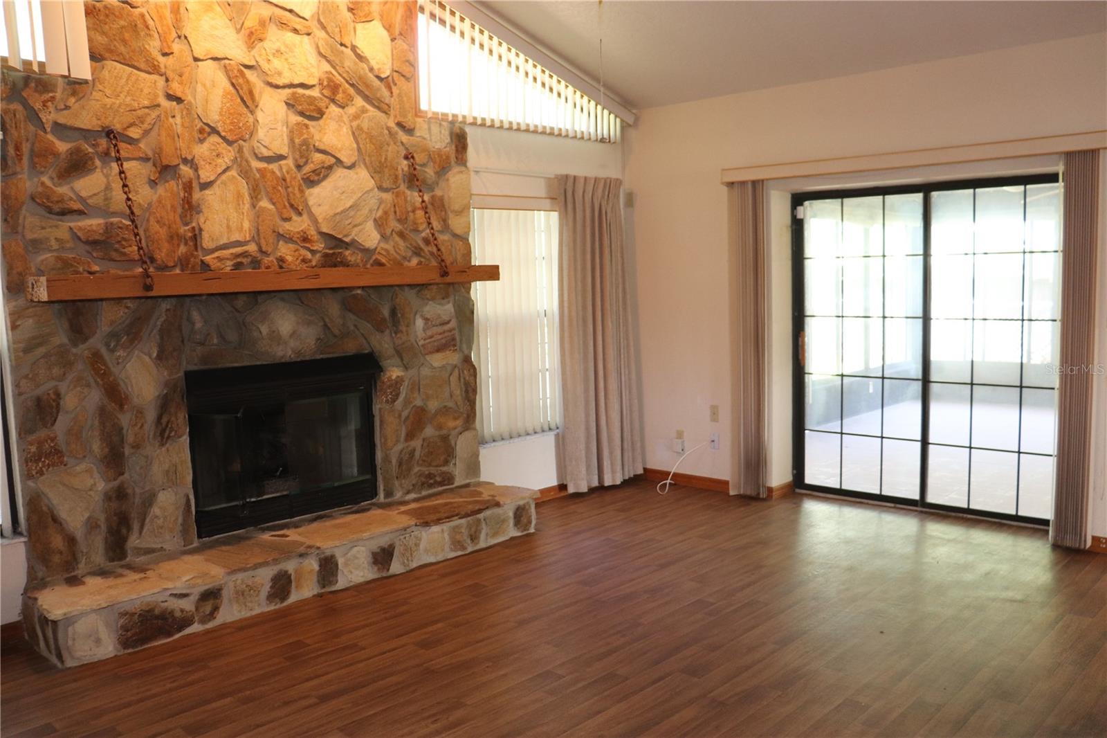 1112 NE 130 TER, SILVER SPRINGS, FL, 34488