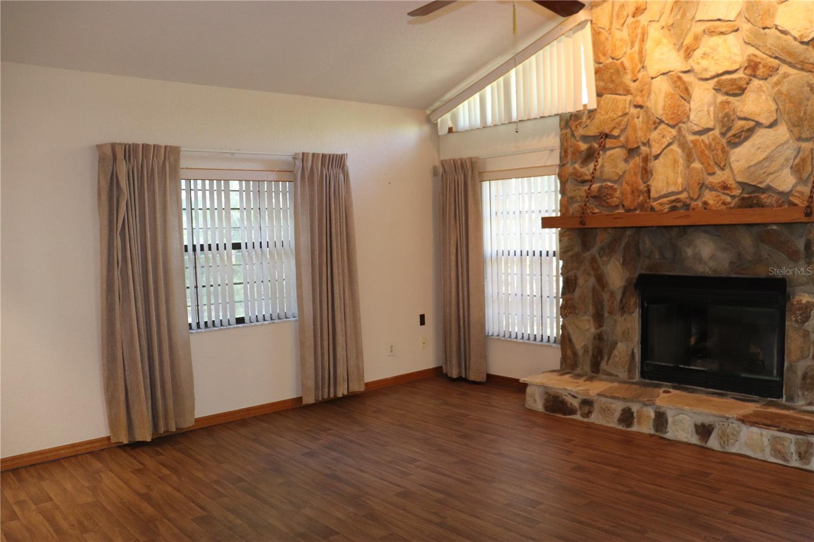 1112 NE 130 TER, SILVER SPRINGS, FL, 34488