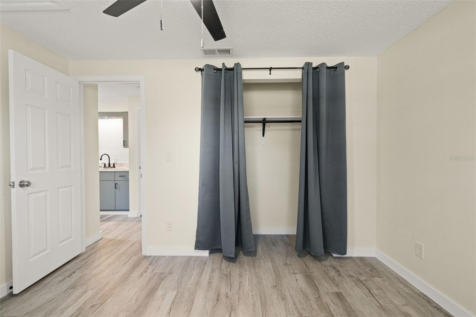 5931 13TH ST, ZEPHYRHILLS, FL, 33542