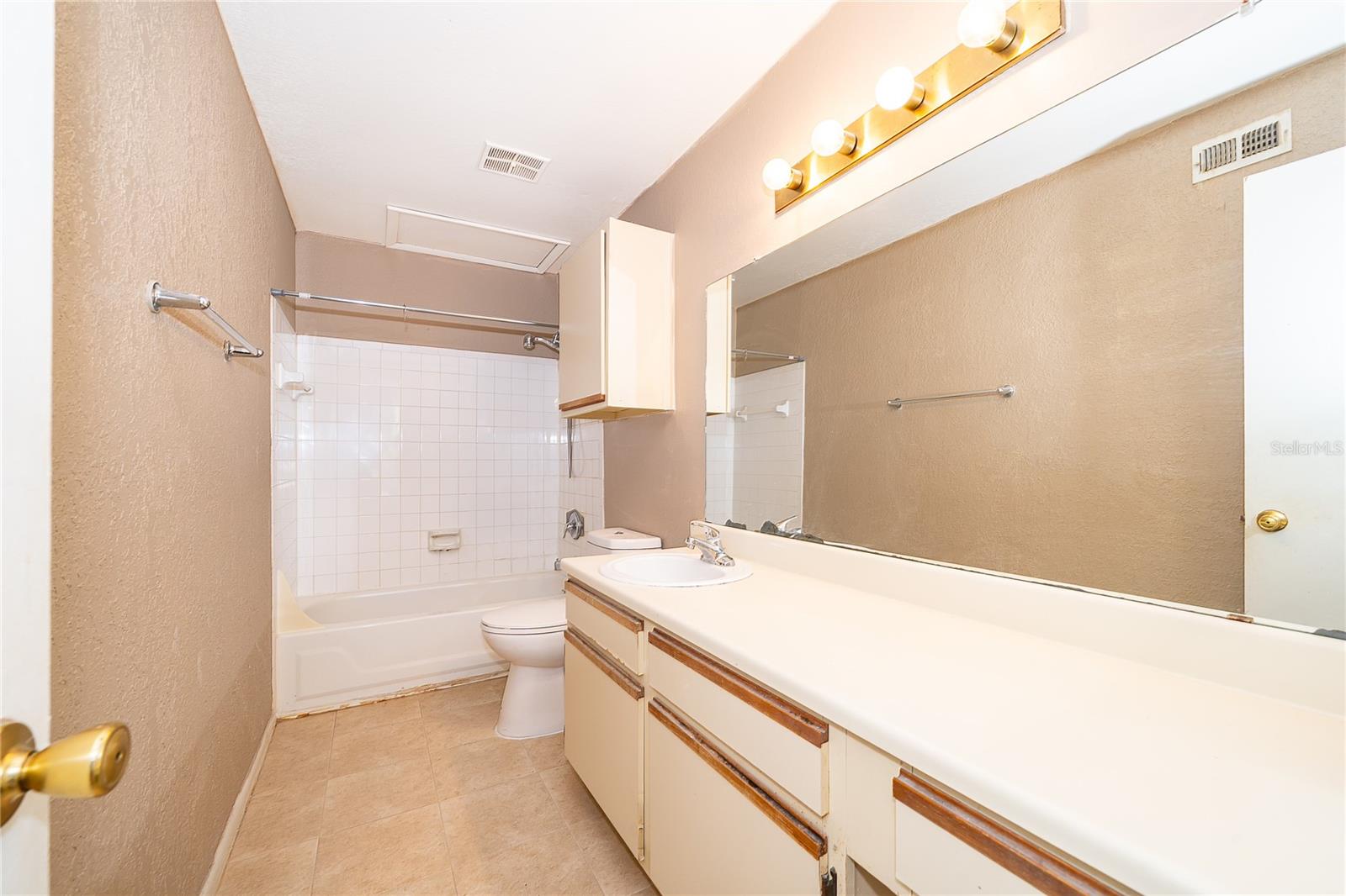 4367 THORNBRIAR LN #206, ORLANDO, FL, 32822