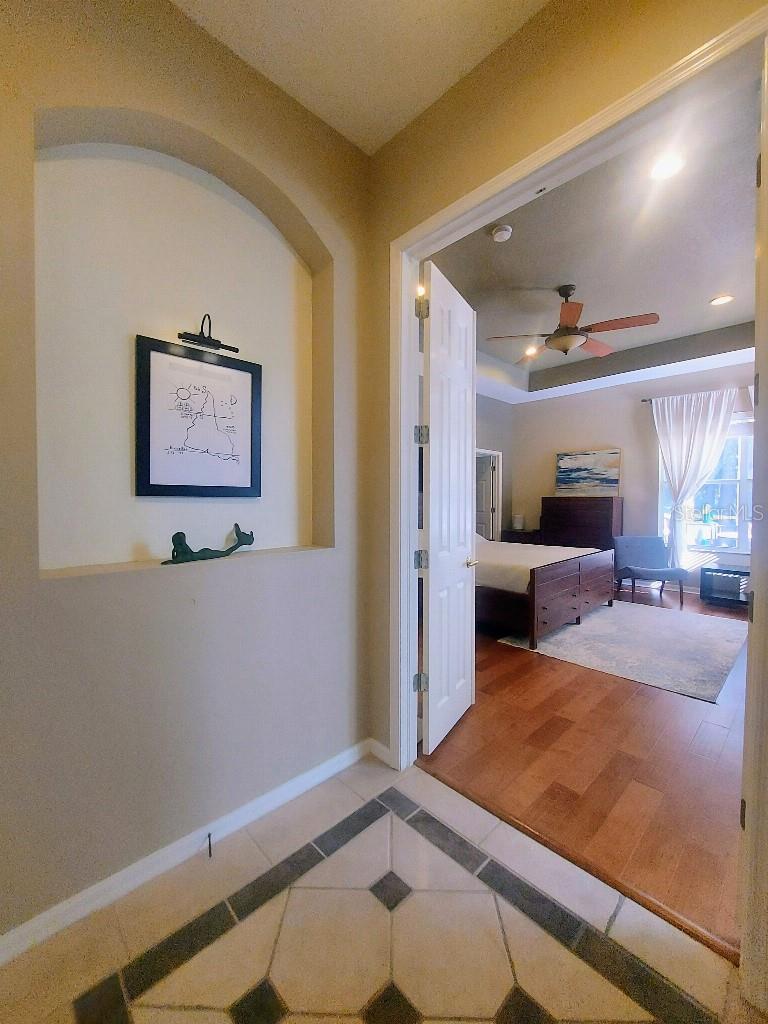 9820 GRETNA GREEN DR, TAMPA, FL, 33626