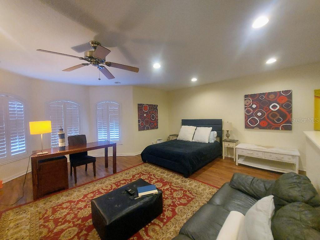 9820 GRETNA GREEN DR, TAMPA, FL, 33626