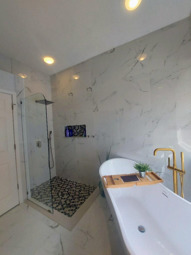 9820 GRETNA GREEN DR, TAMPA, FL, 33626