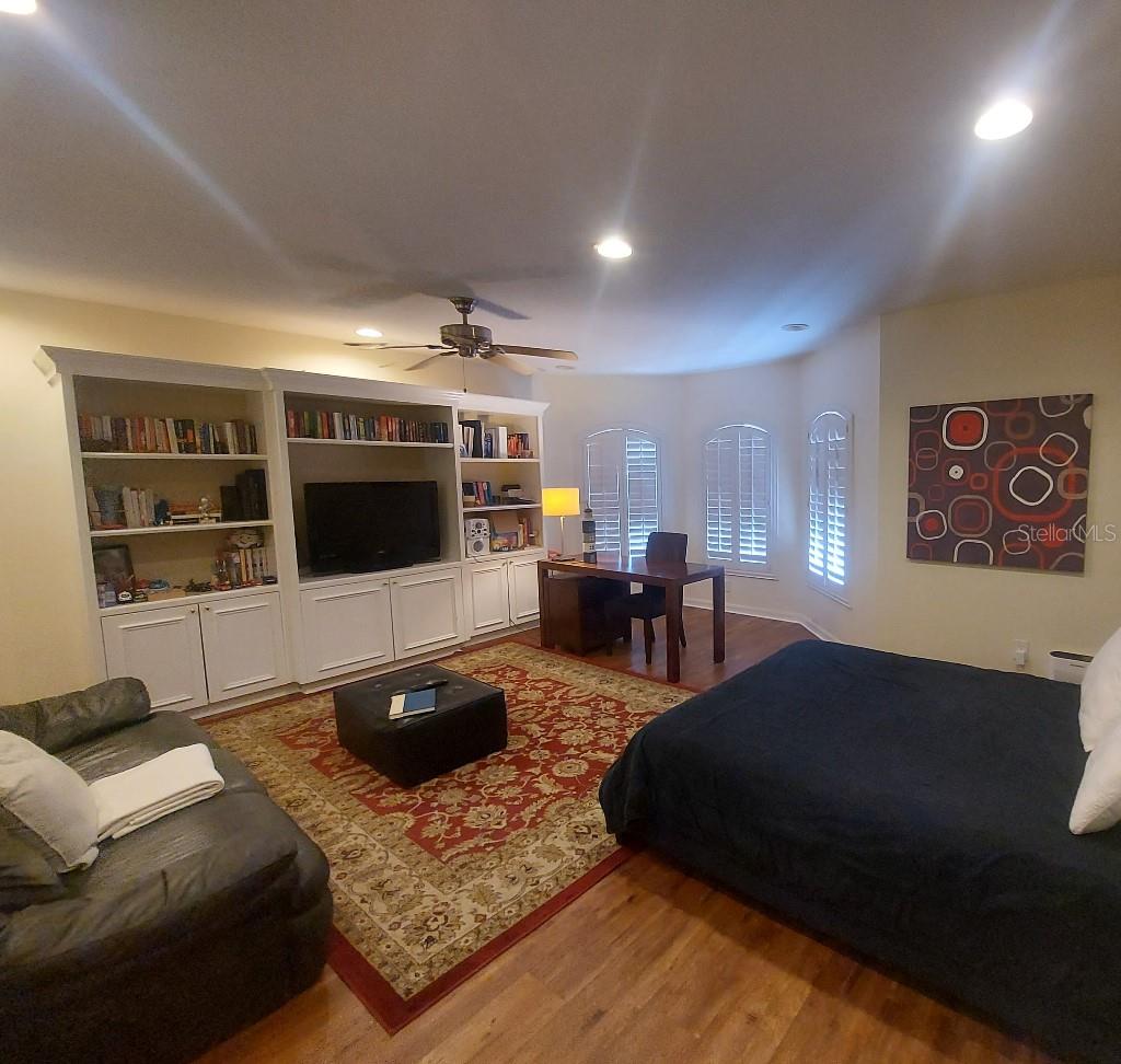 9820 GRETNA GREEN DR, TAMPA, FL, 33626