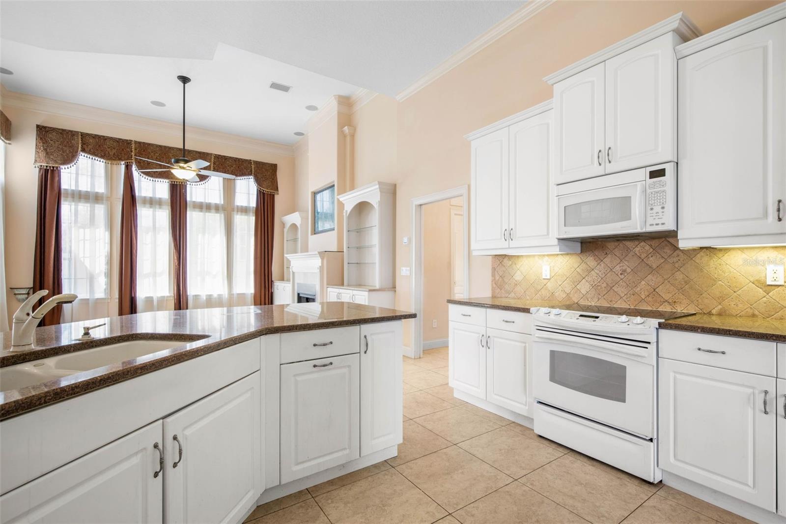 4 PONCE DELEON DR, PALM COAST, FL, 32164