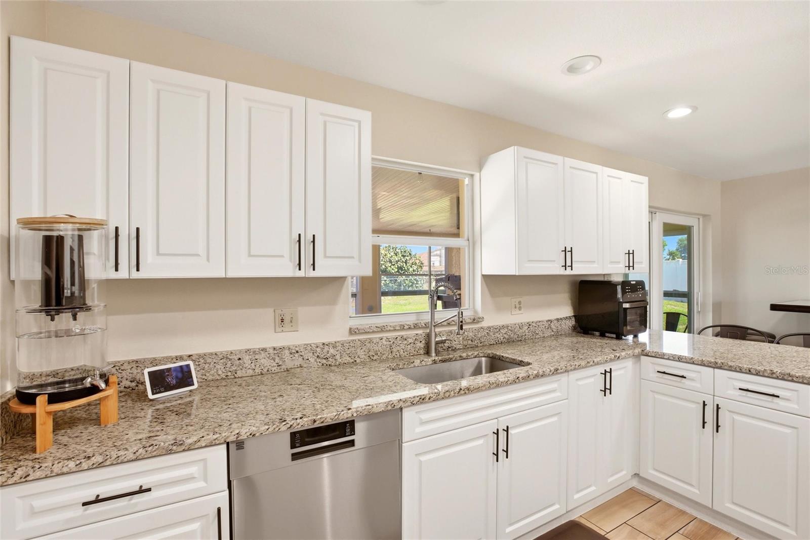 717 RIVIERA LN, PORT CHARLOTTE, FL, 33948