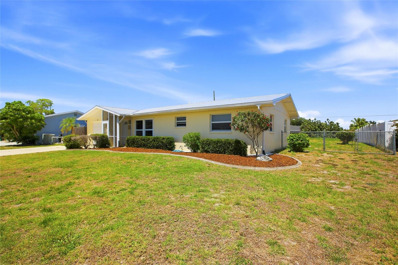 717 RIVIERA LN, PORT CHARLOTTE, FL, 33948