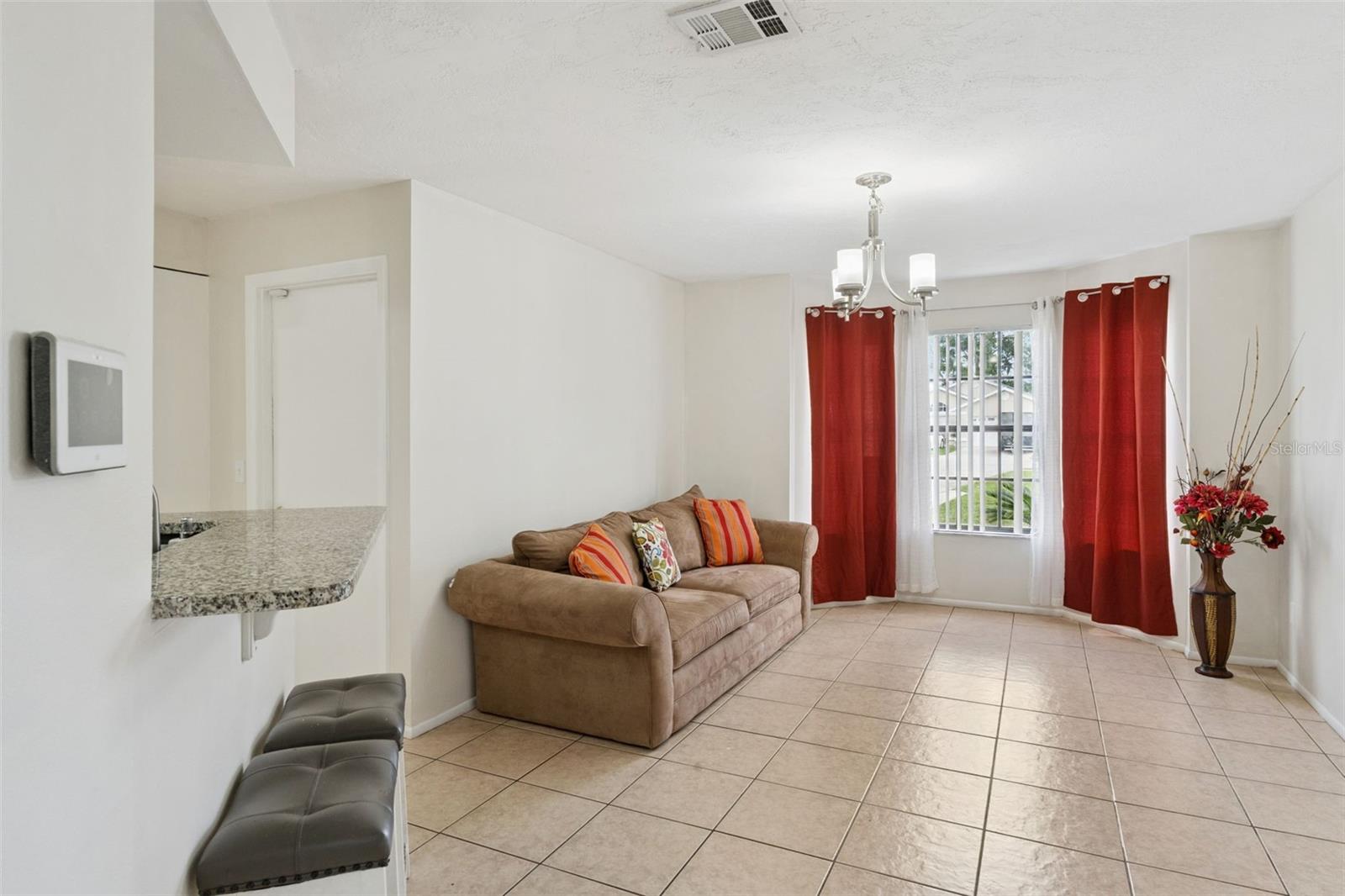 932 OCALA WOODS LN, ORLANDO, FL, 32824