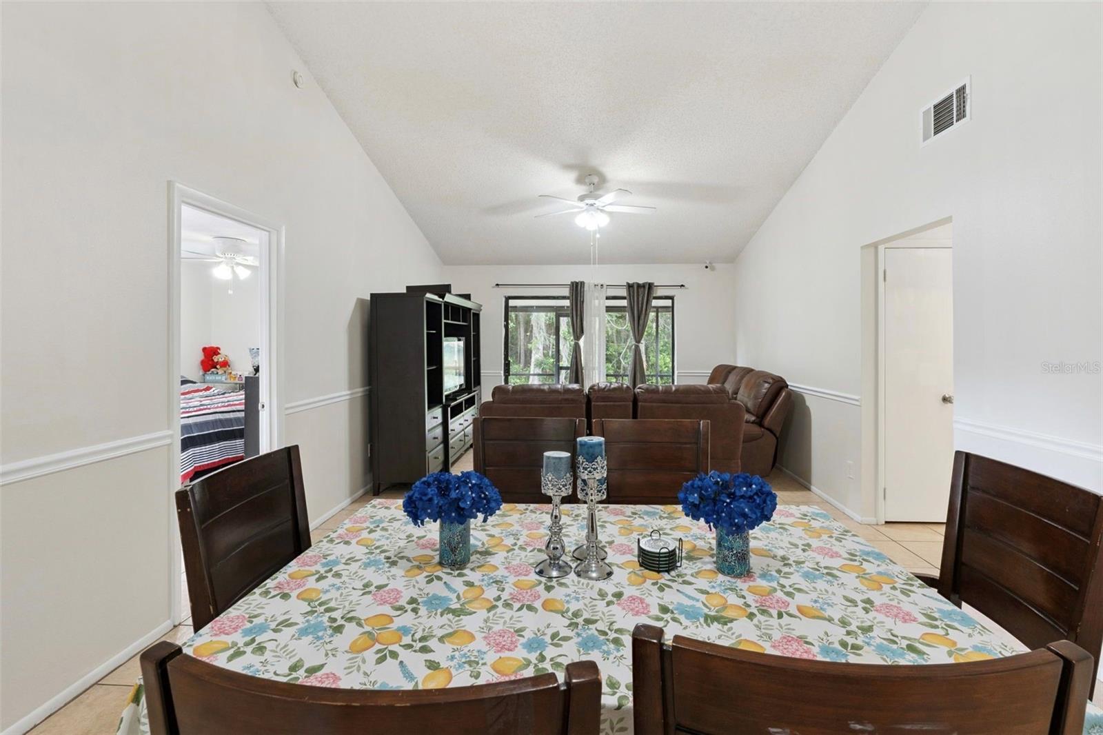 932 OCALA WOODS LN, ORLANDO, FL, 32824