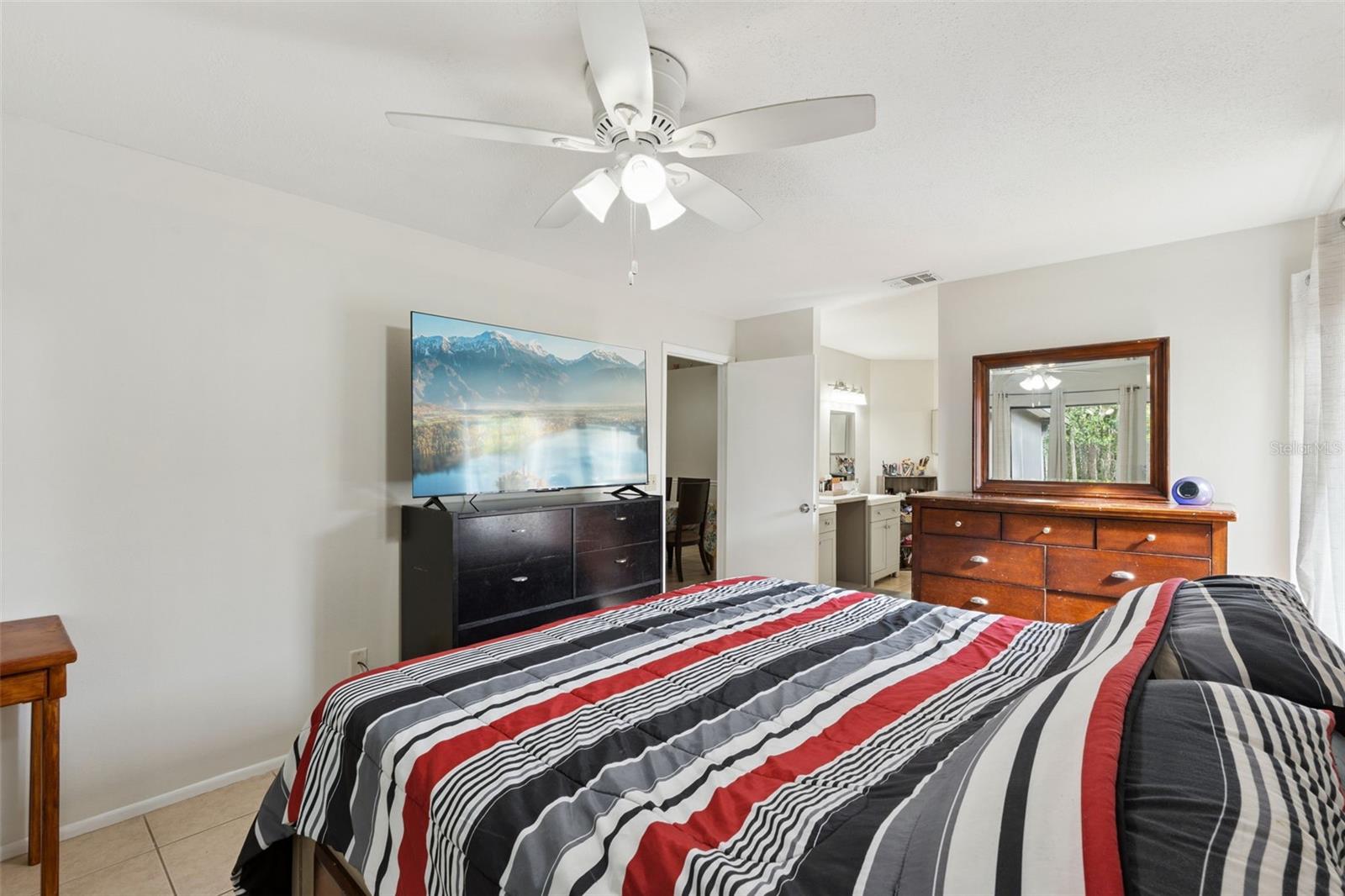 932 OCALA WOODS LN, ORLANDO, FL, 32824