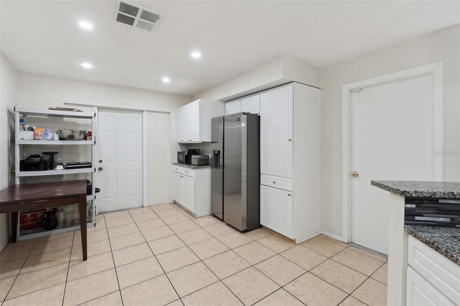 932 OCALA WOODS LN, ORLANDO, FL, 32824