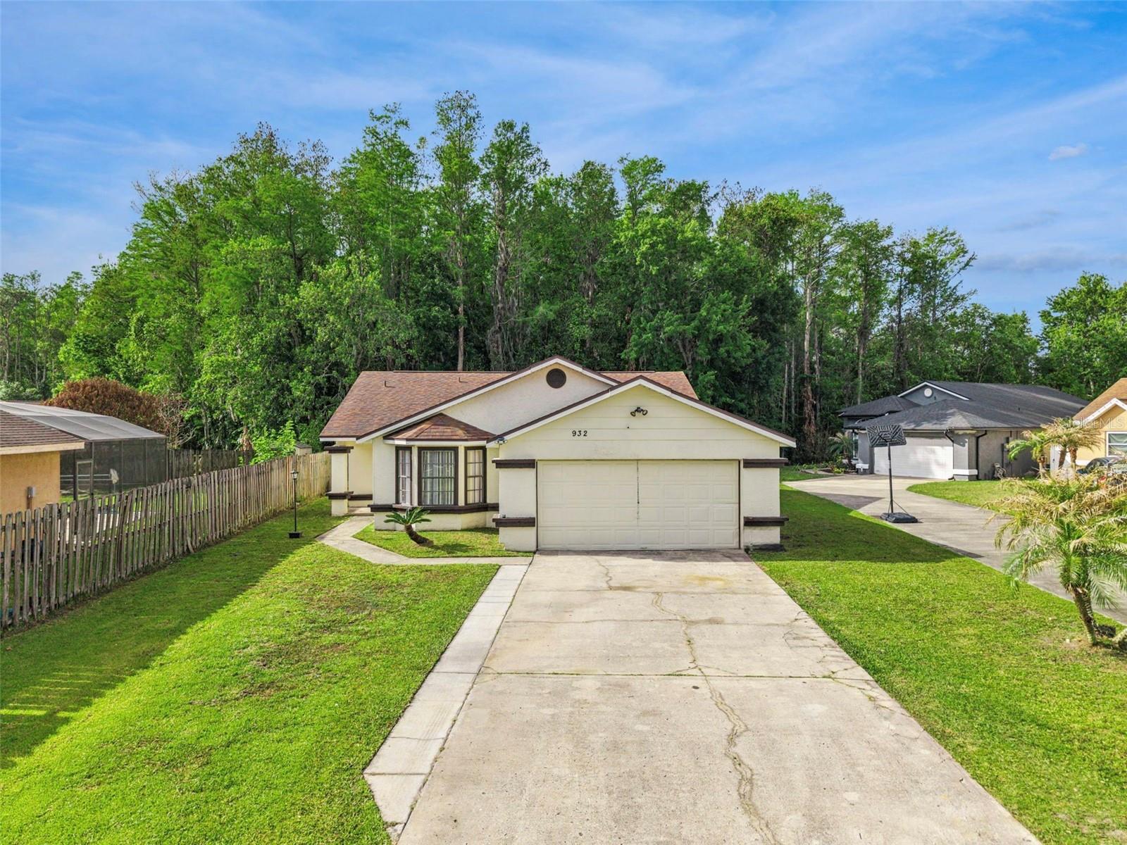 932 OCALA WOODS LN, ORLANDO, FL, 32824