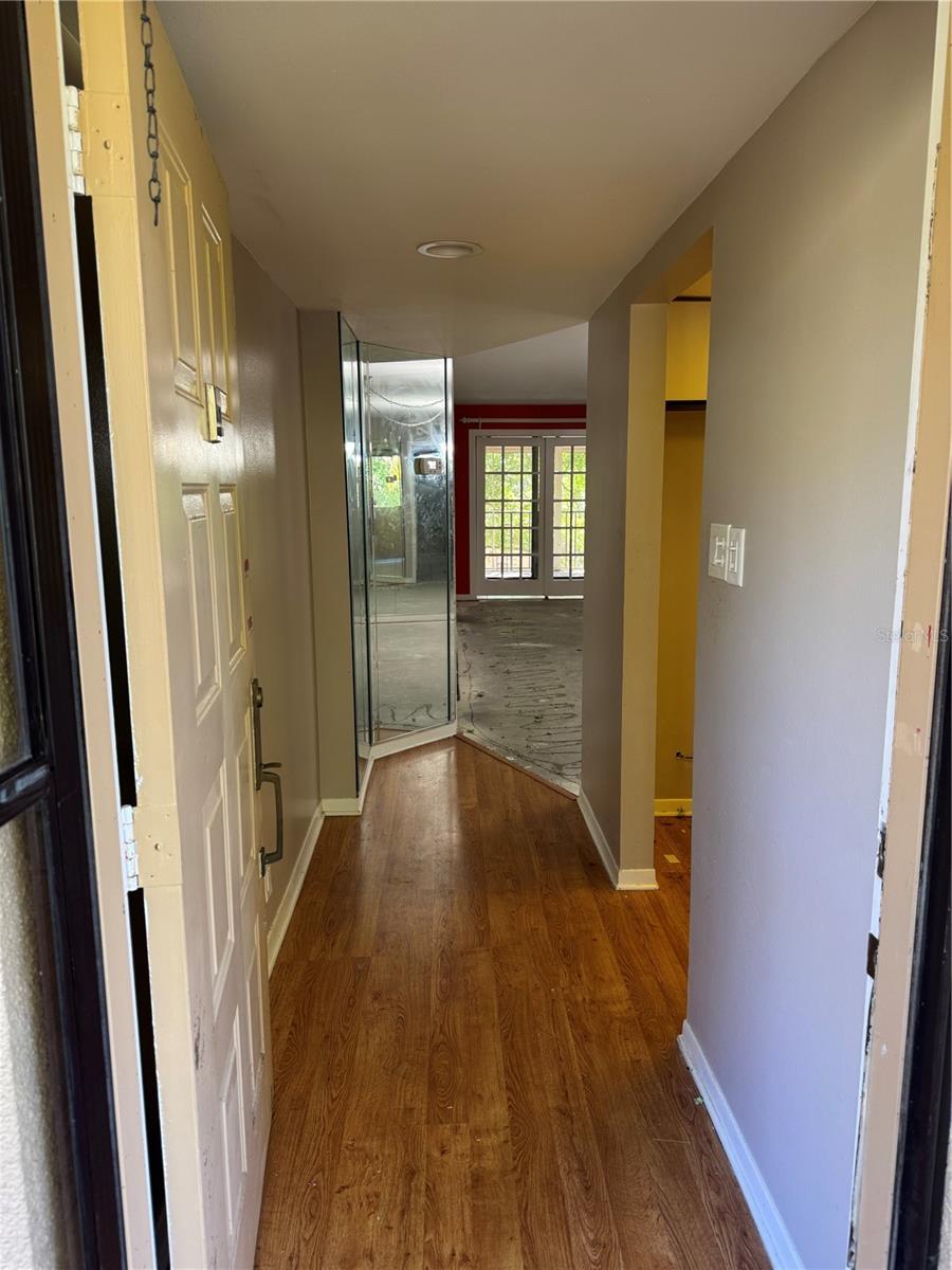 3076 EASTLAND BLVD #203, CLEARWATER, FL, 33761