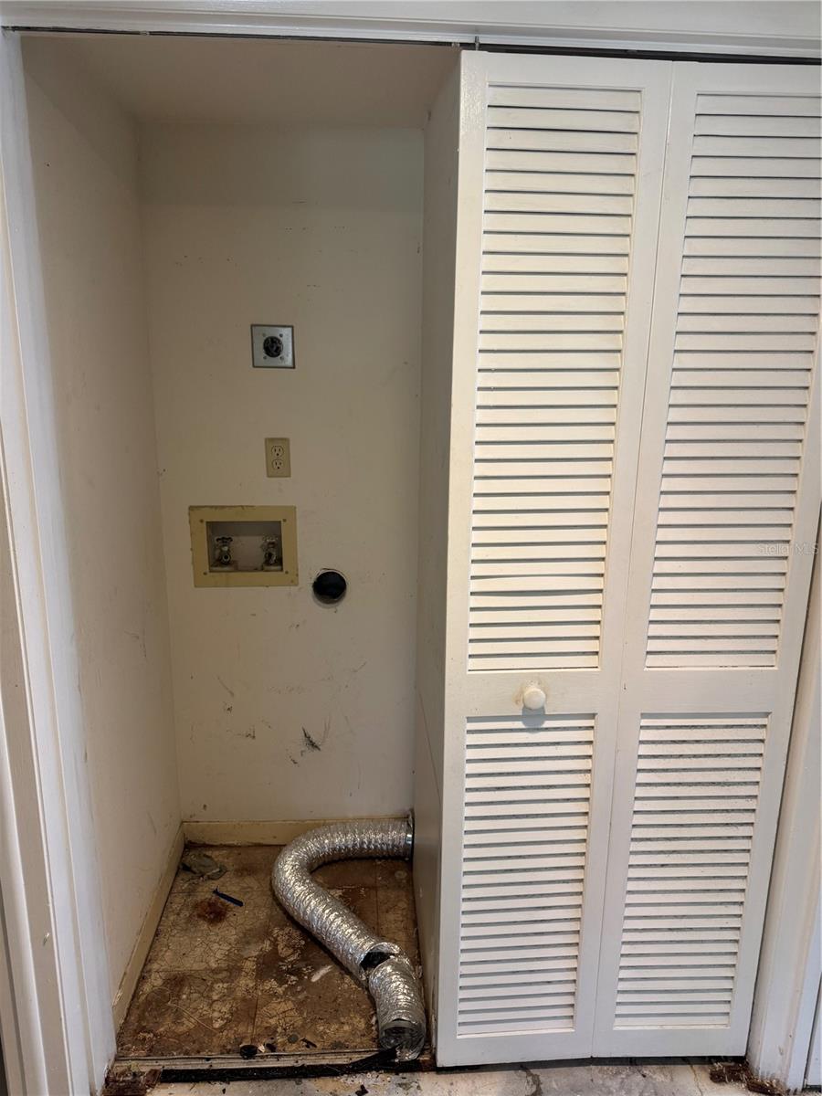 3076 EASTLAND BLVD #203, CLEARWATER, FL, 33761