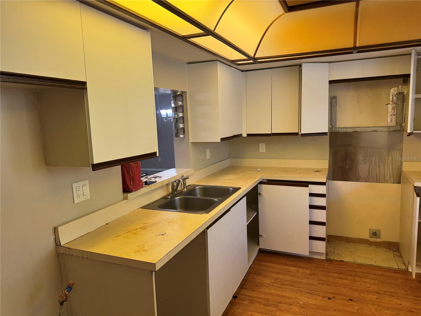 3076 EASTLAND BLVD #203, CLEARWATER, FL, 33761