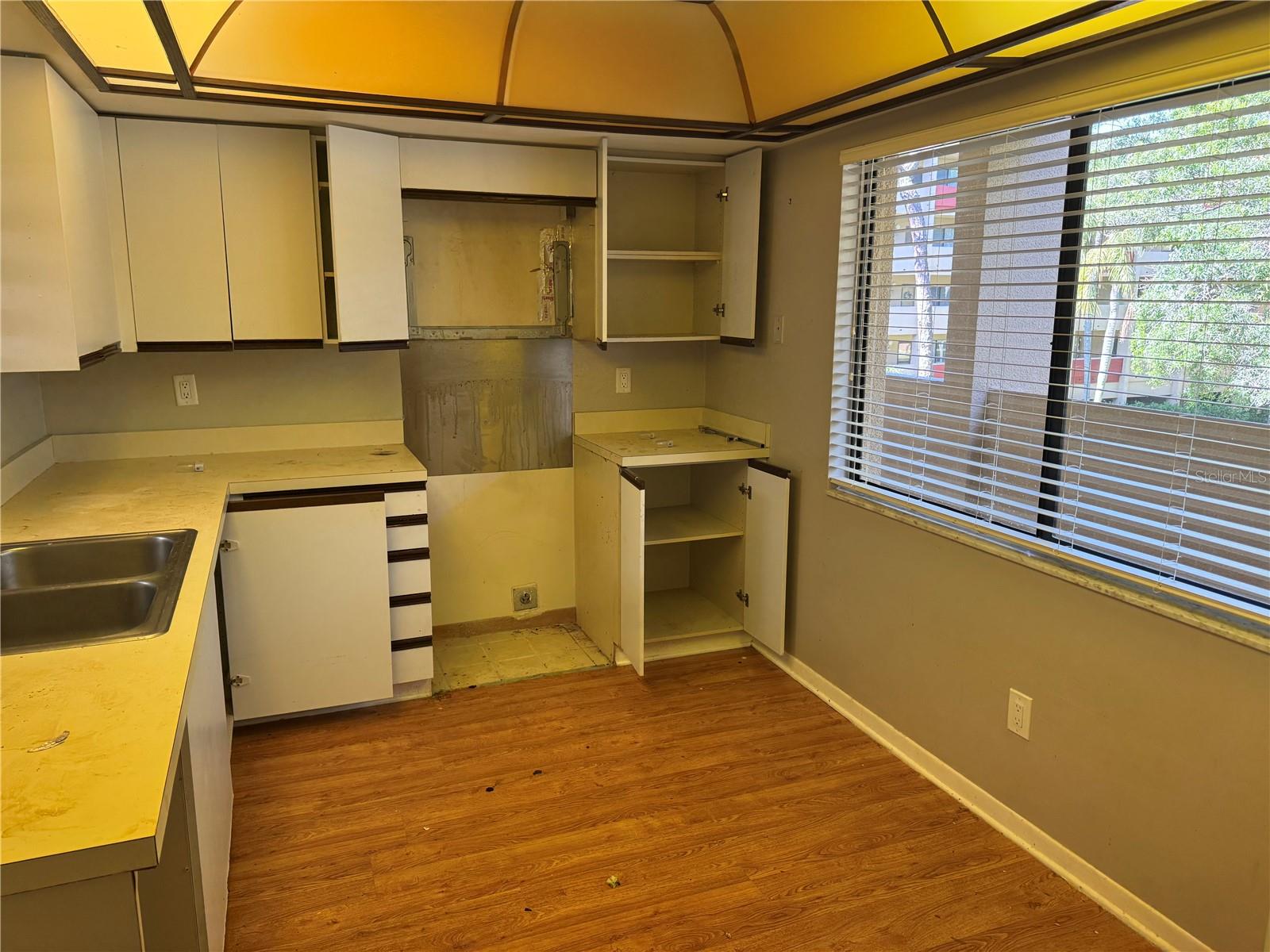 3076 EASTLAND BLVD #203, CLEARWATER, FL, 33761