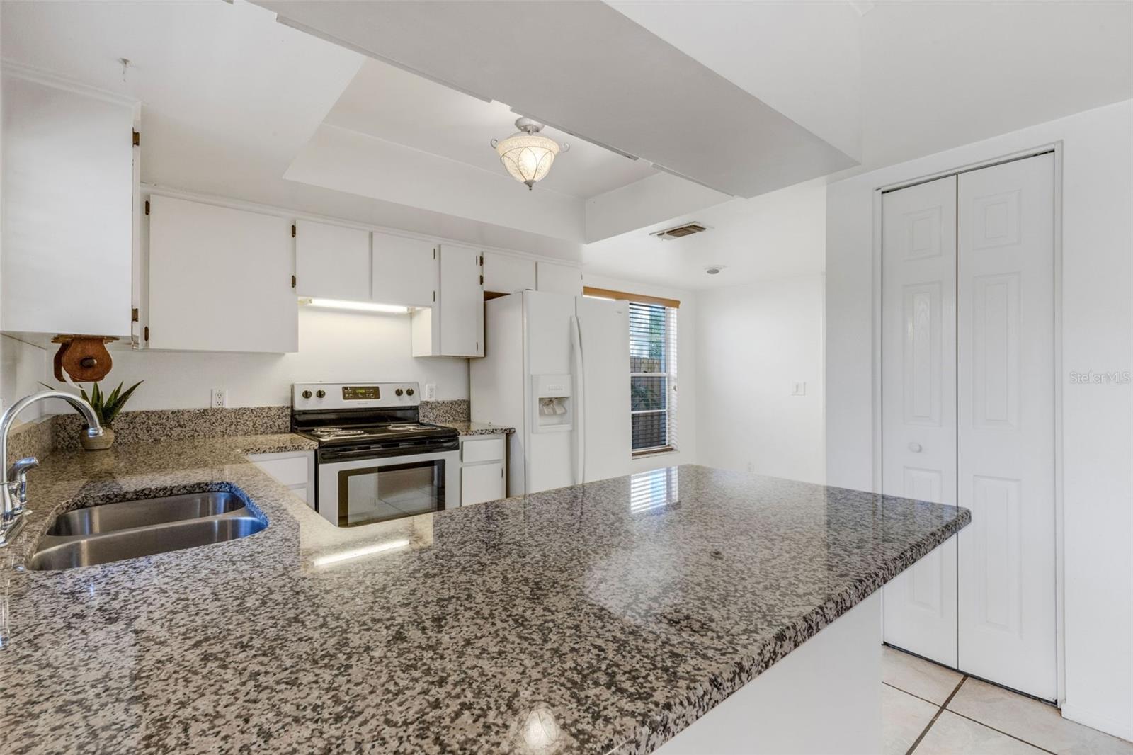 7571 121ST TER, LARGO, FL, 33773