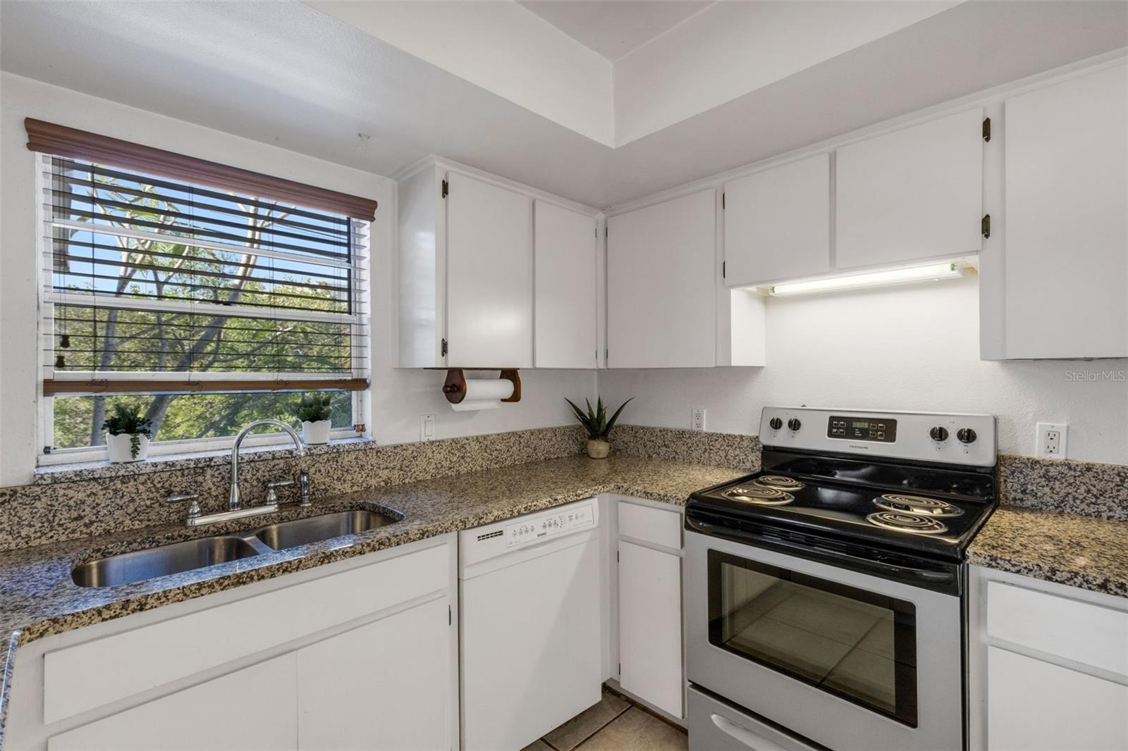 7571 121ST TER, LARGO, FL, 33773