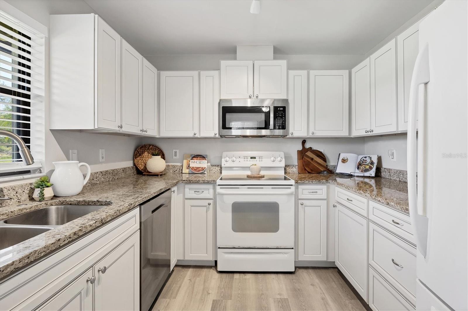 7374 ROYAL BIRKDALE DR #15D, SARASOTA, FL, 34238