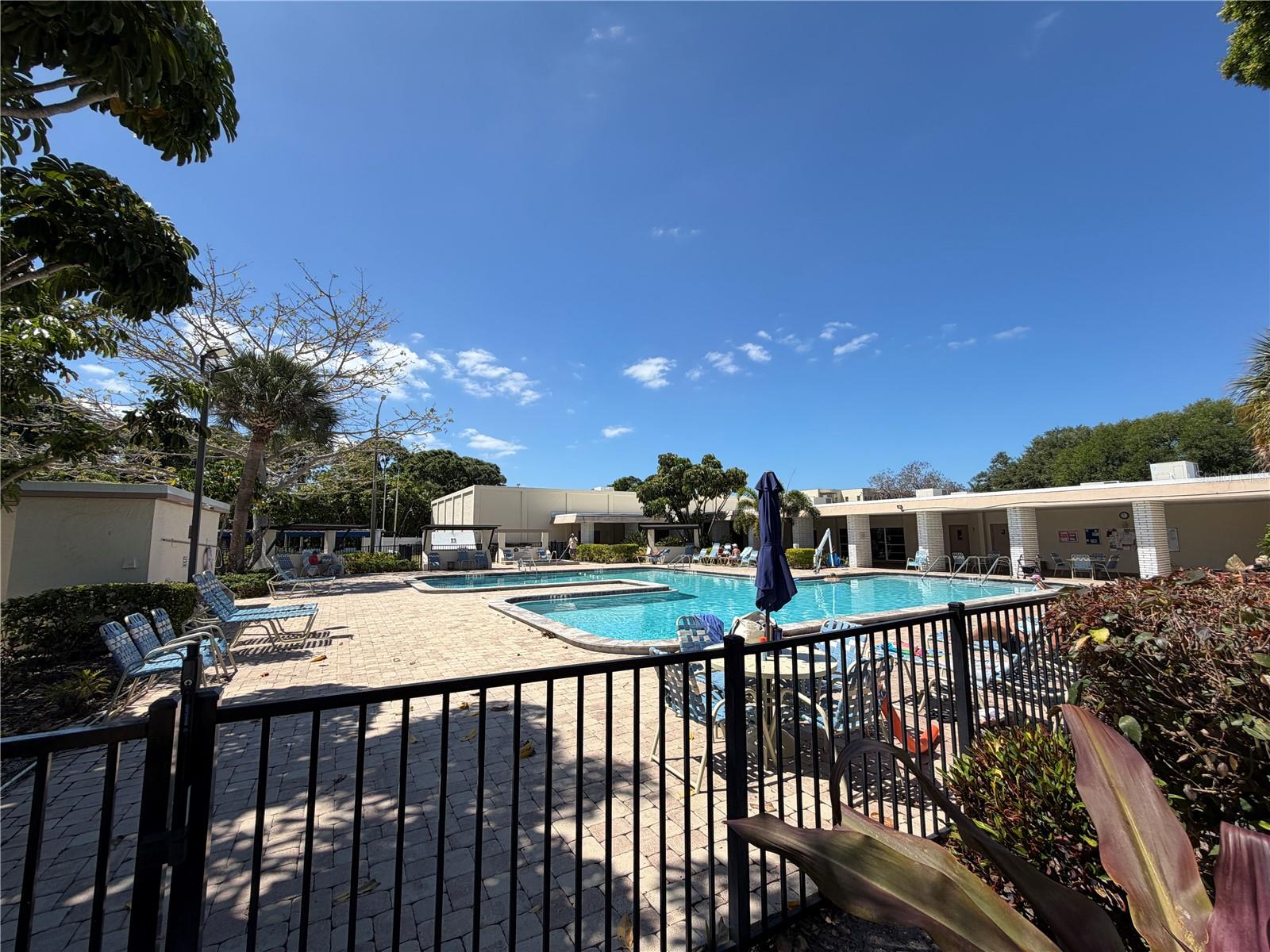 5967 TERRACE PARK DR N #104, ST PETERSBURG, FL, 33709