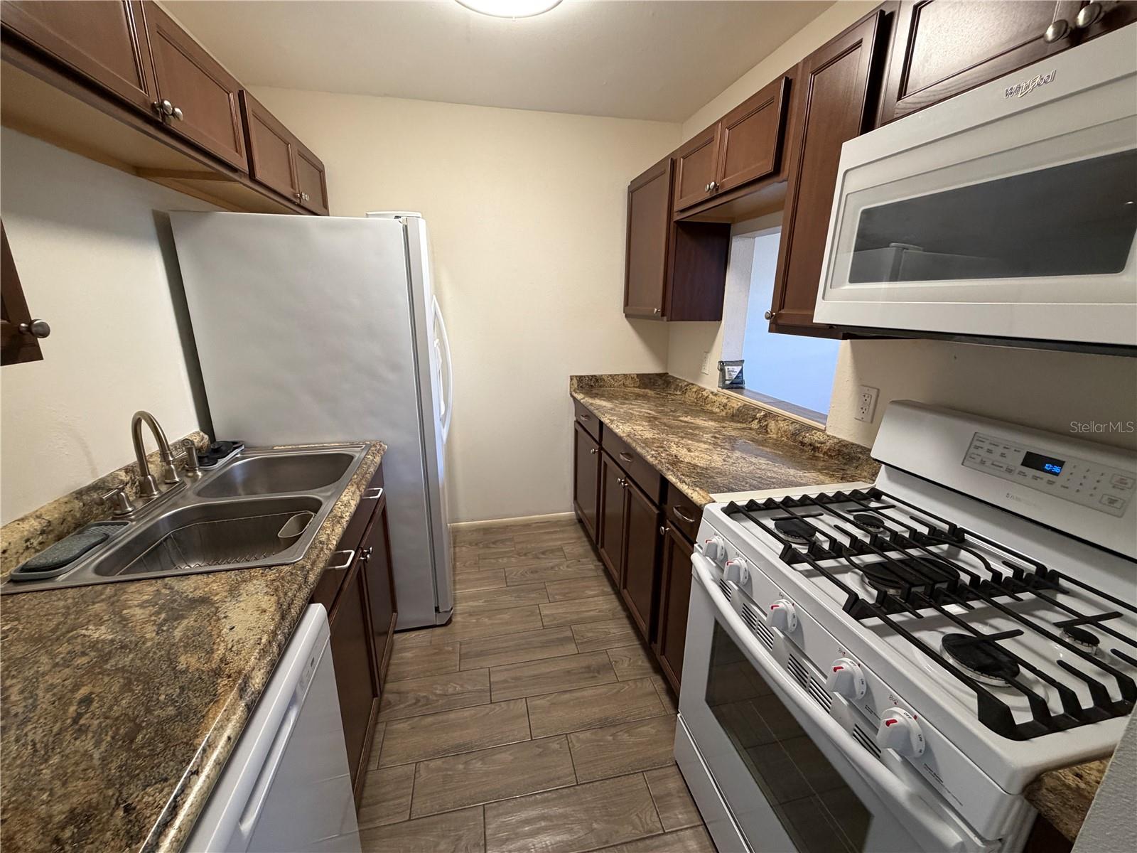 5967 TERRACE PARK DR N #104, ST PETERSBURG, FL, 33709