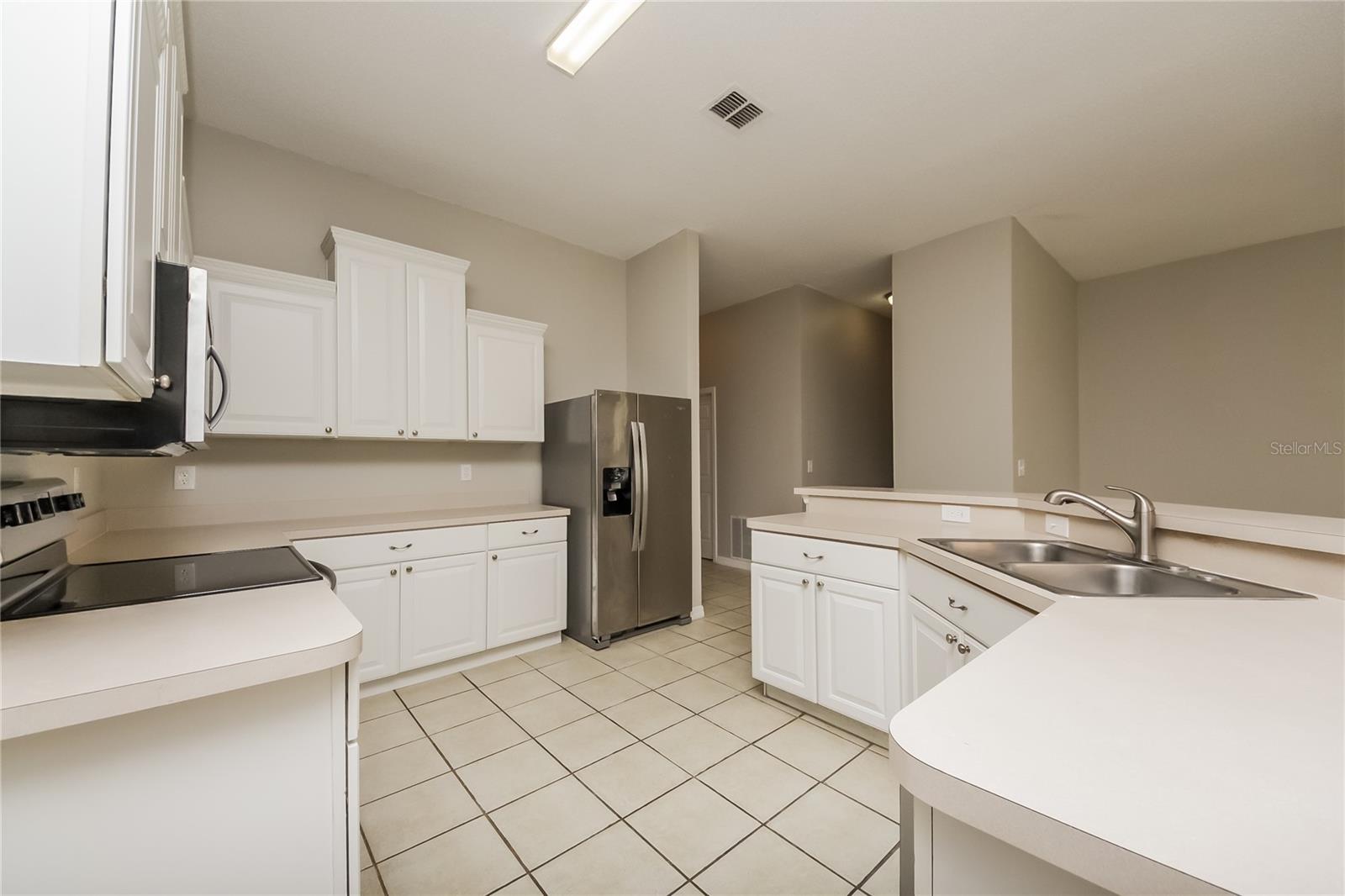 906 MENDOZA LN, KISSIMMEE, FL, 34758