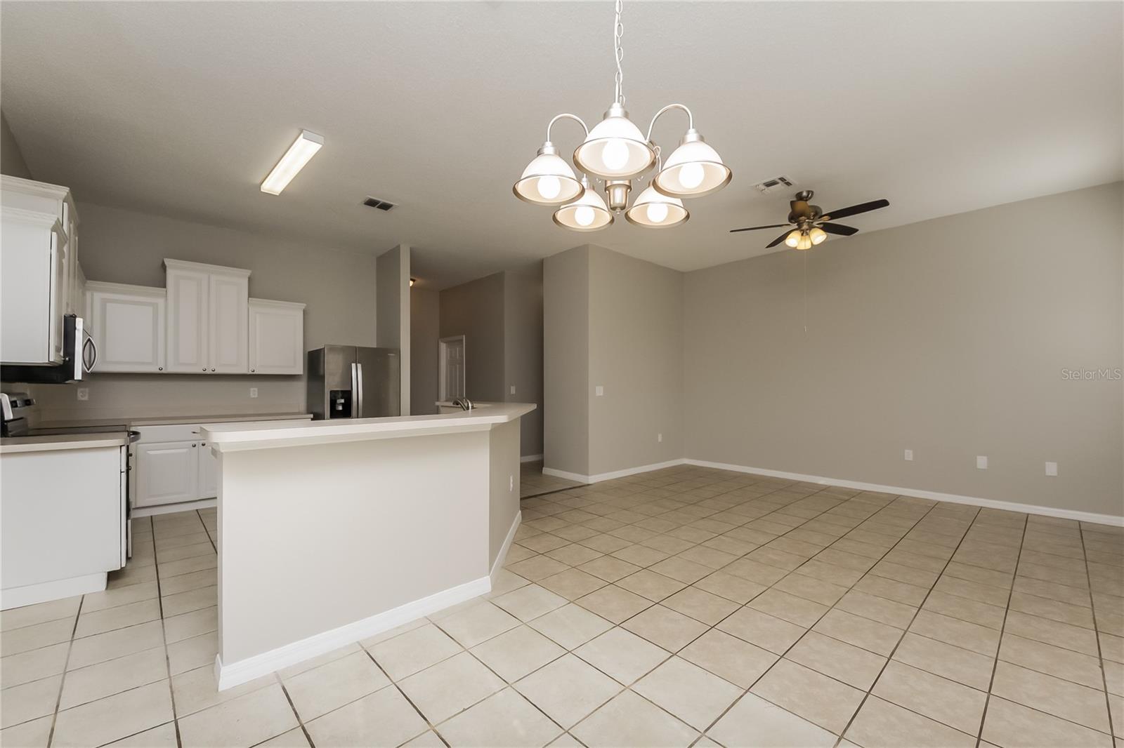 906 MENDOZA LN, KISSIMMEE, FL, 34758