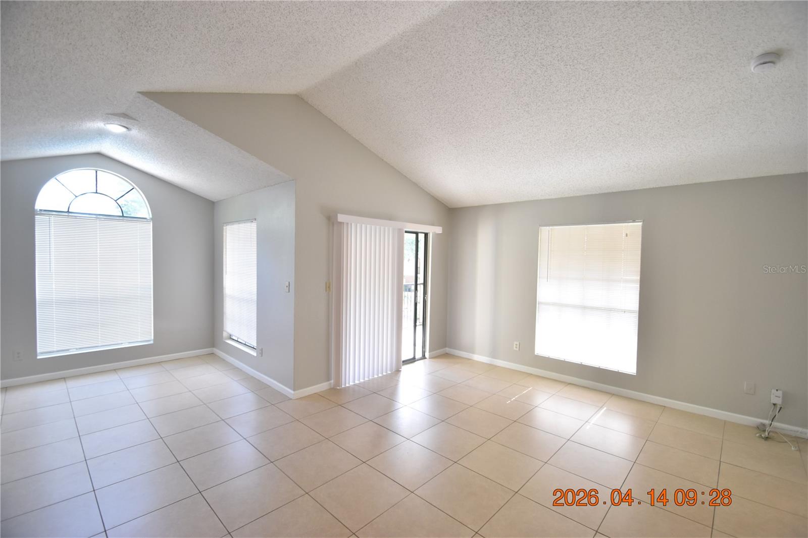 8605 MALLARD RESERVE DR #203, TAMPA, FL, 33614