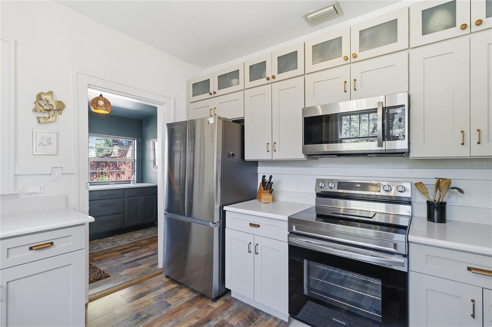 122 N MILLS AVE, ORLANDO, FL, 32801