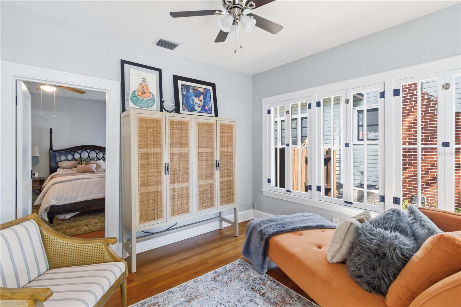 122 N MILLS AVE, ORLANDO, FL, 32801