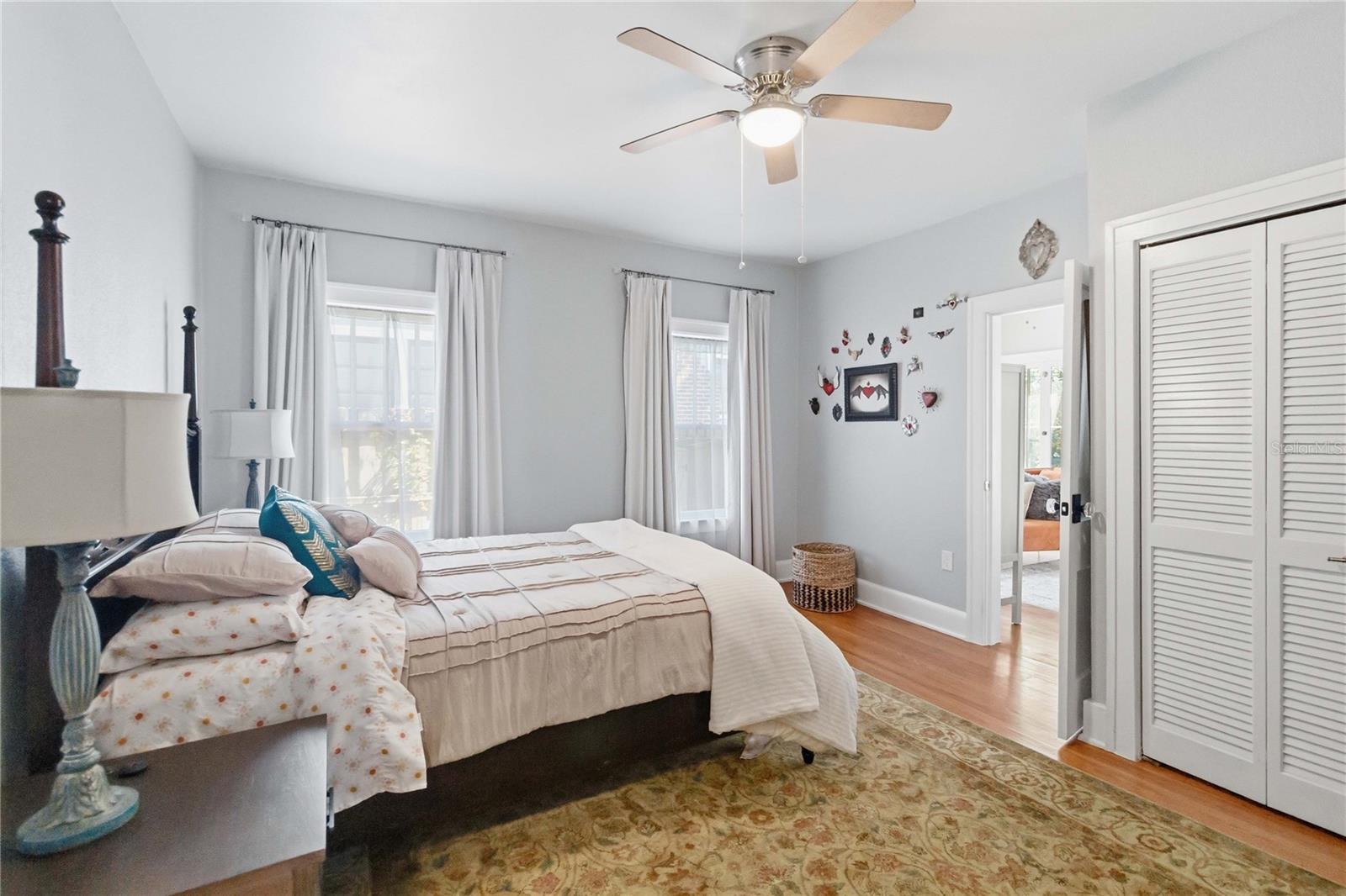 122 N MILLS AVE, ORLANDO, FL, 32801