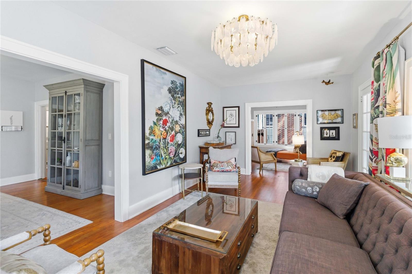 122 N MILLS AVE, ORLANDO, FL, 32801