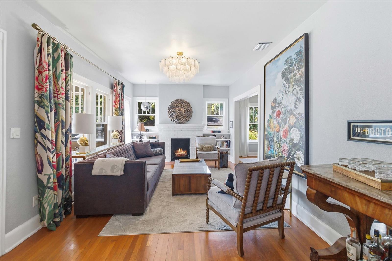 122 N MILLS AVE, ORLANDO, FL, 32801