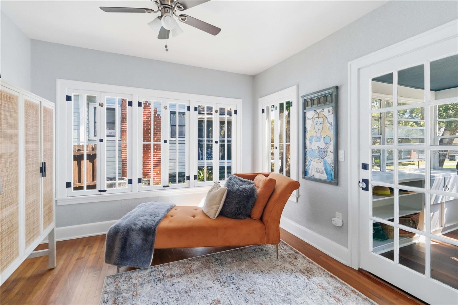 122 N MILLS AVE, ORLANDO, FL, 32801